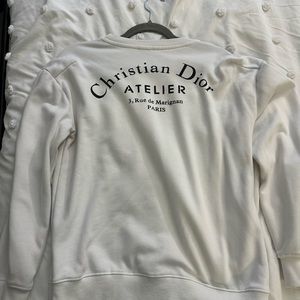 Women’s Sweatshirt Size M